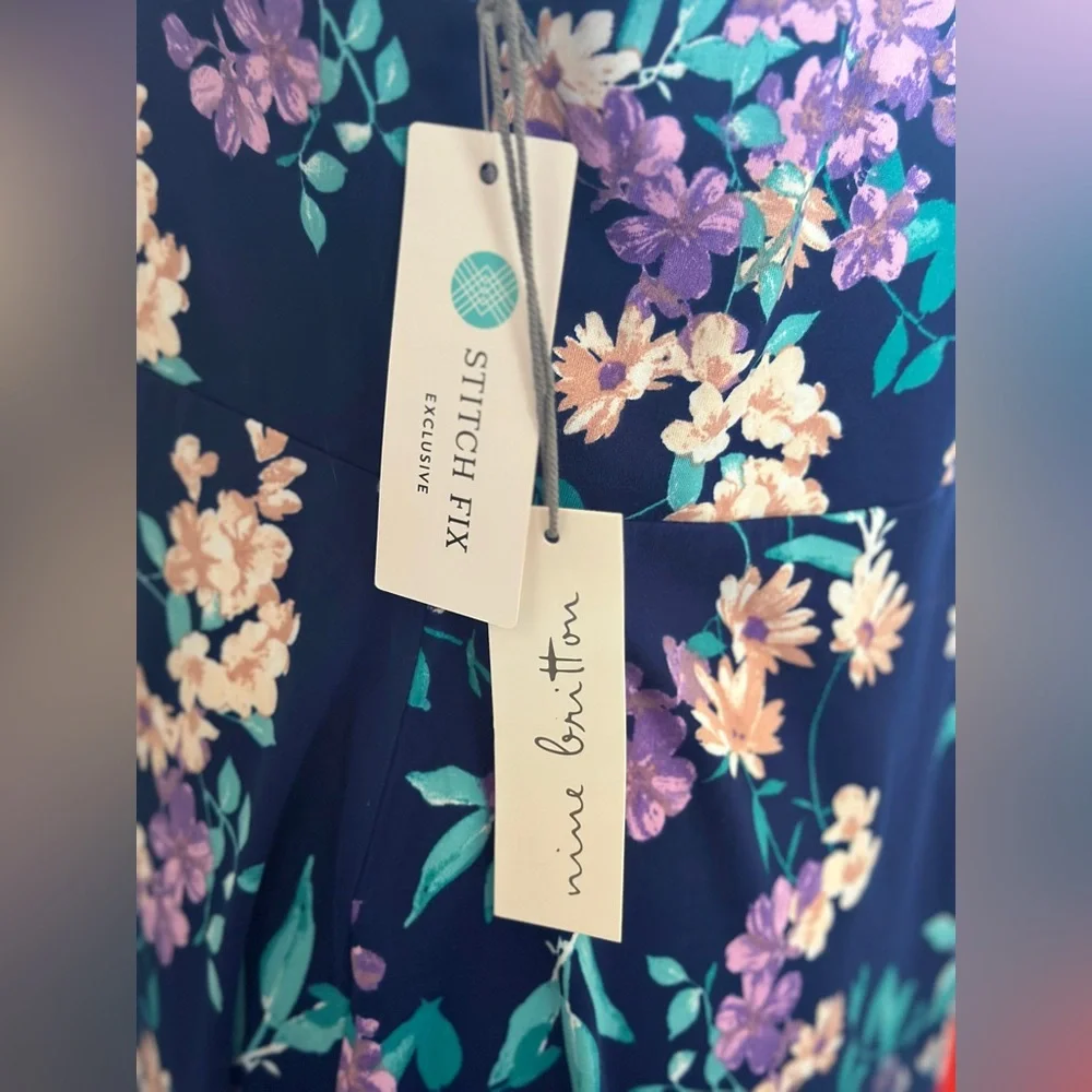 Nine Britton Kellie Knit Maxi Dress | Navy Floral - Picture 6 of 7